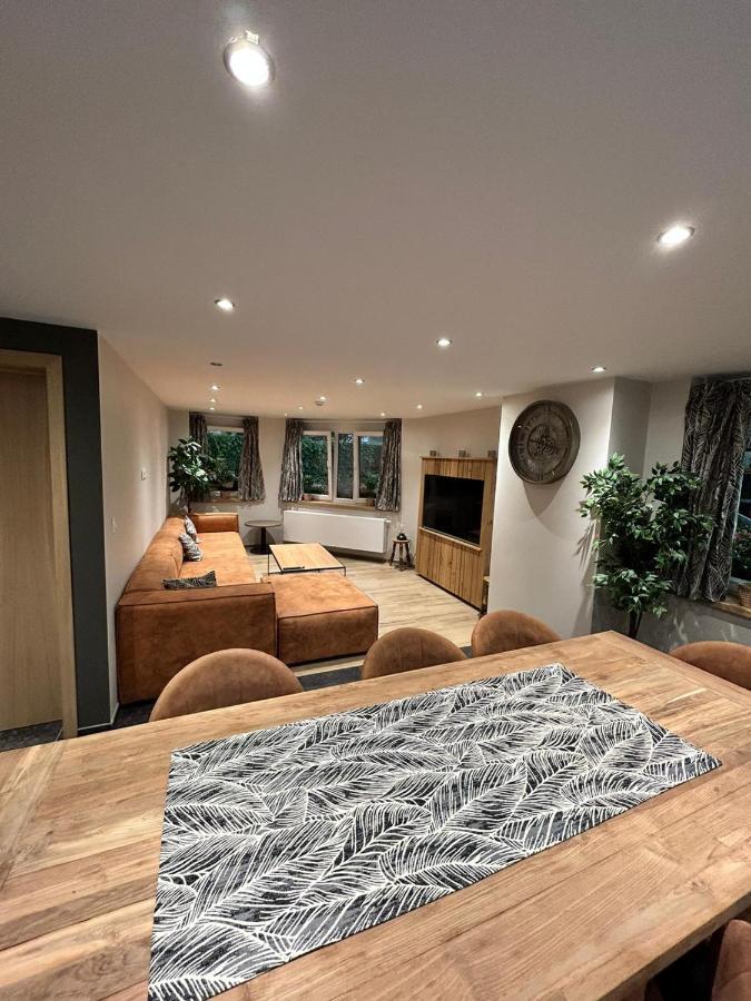 Chez Ninine 9 Personnes Hébergement de vacances Stavelot